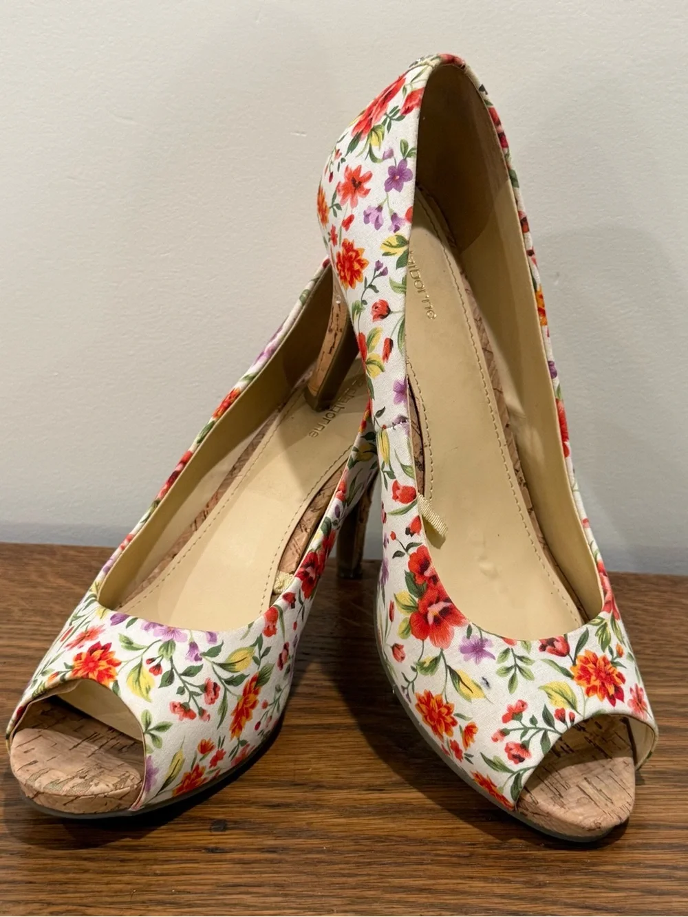 Floral Peep-Toe Cork Heel Pumps - White Floral